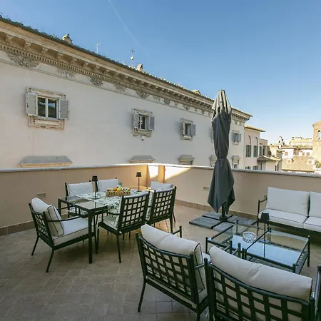 Apartmán Pantheon Palazzo Nari Terrace #12 *