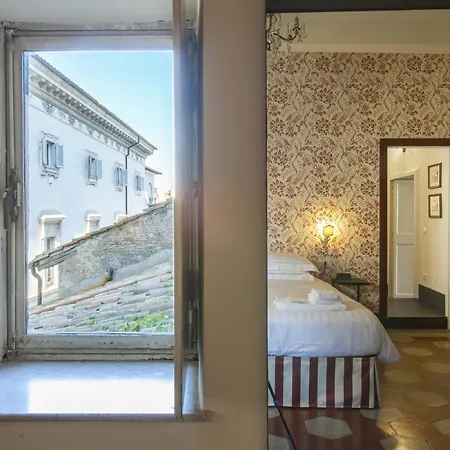 Pantheon Palazzo Nari Terrace #12 Řím