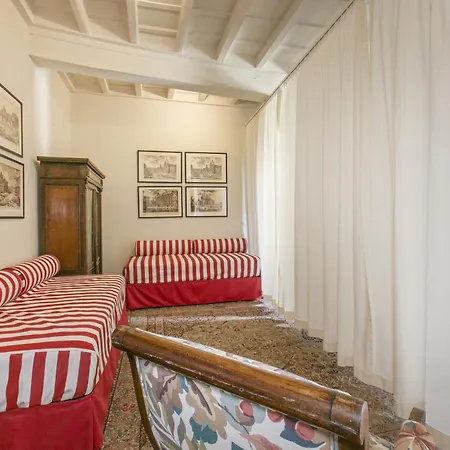 Pantheon Palazzo Nari Terrace #12 Řím